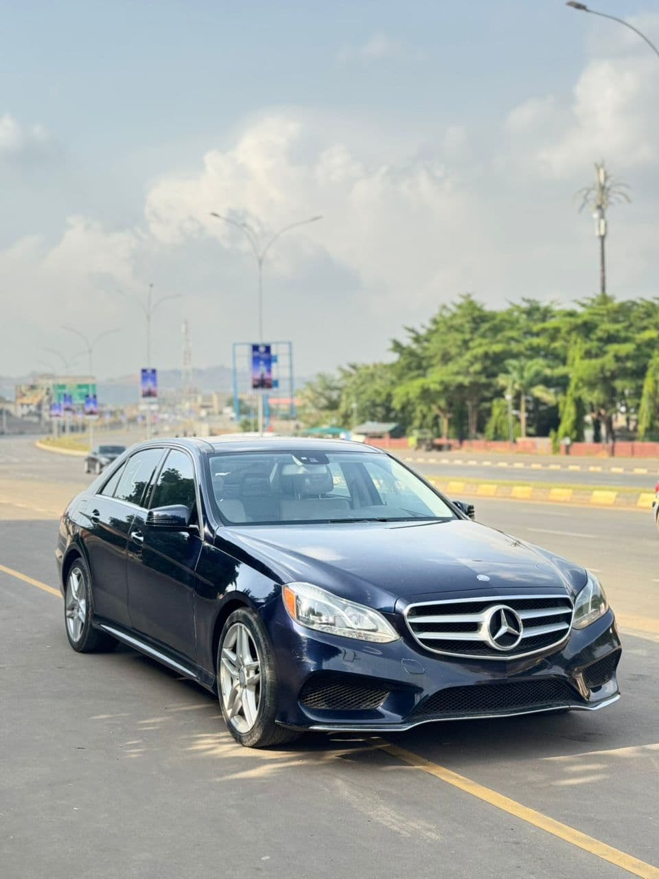 2015 Mercedes Benz E350 โ photo 1
